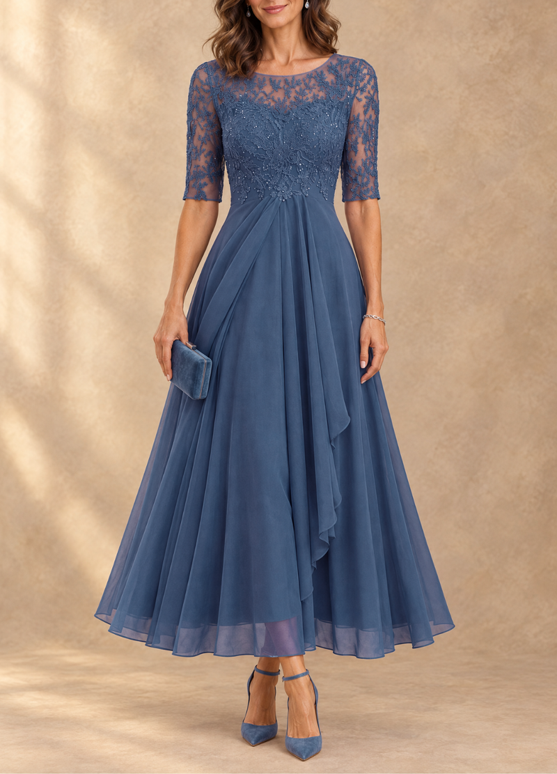 Abella robe bleu - face