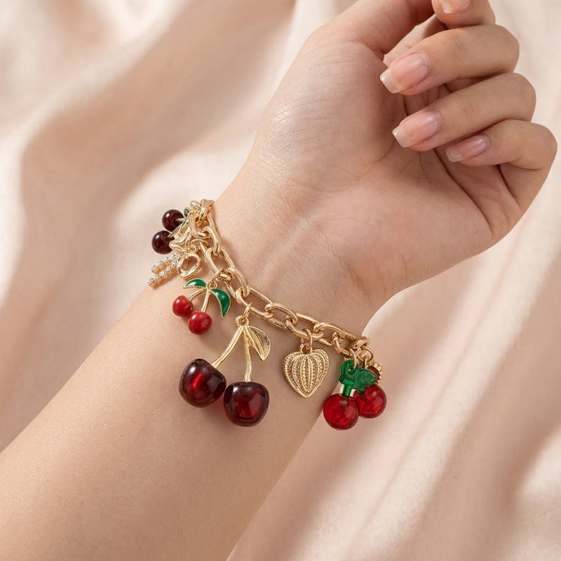 Bracelet à breloques rouge cerise