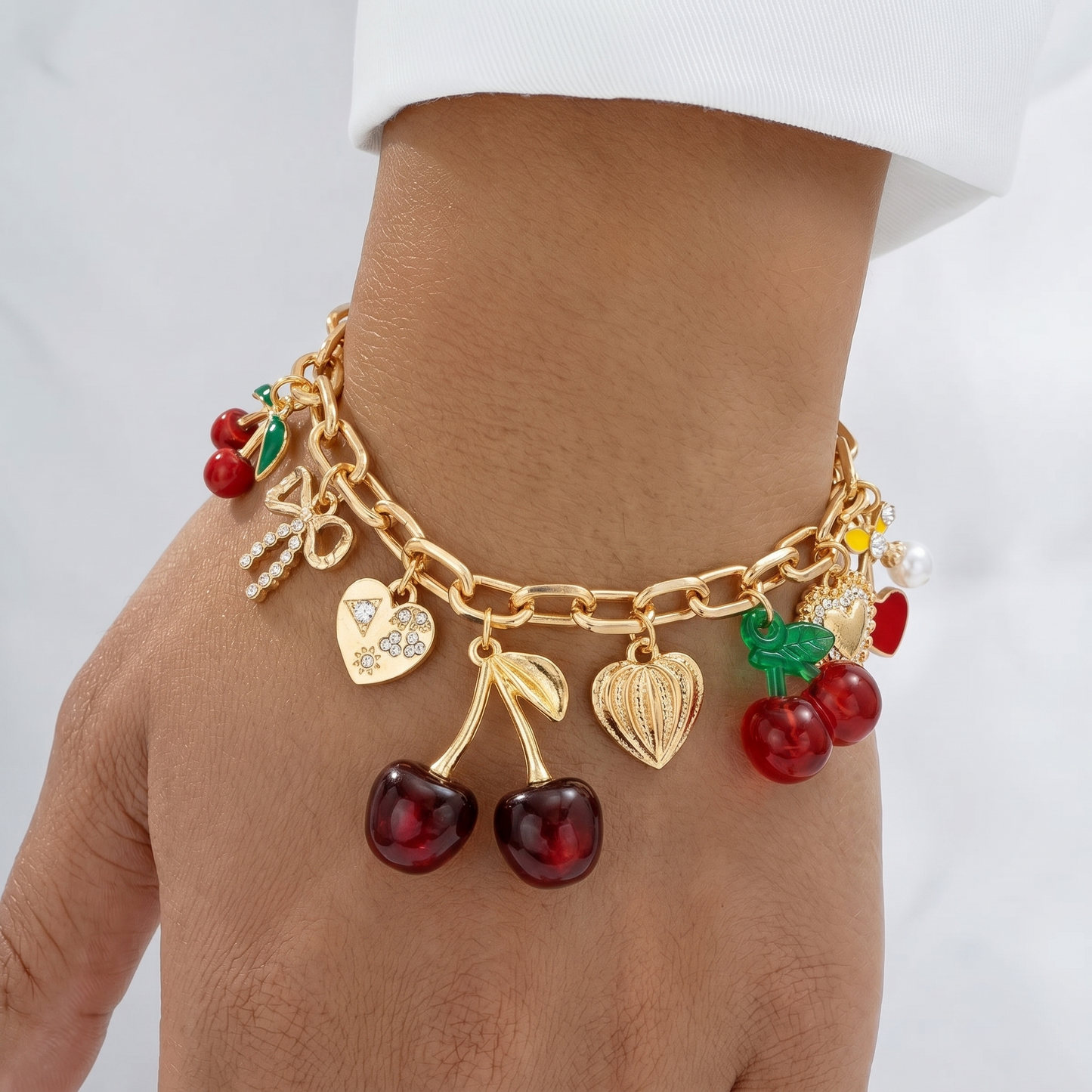 Bracelet à breloques rouge cerise