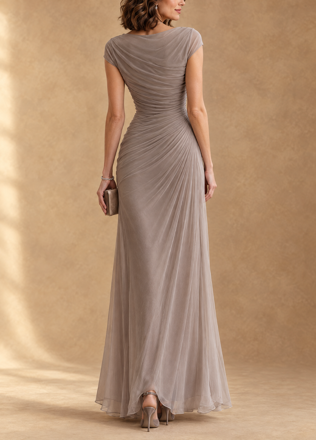 Cynthia | Robe longue drapée col bénitier