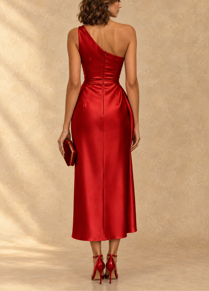 Diane | Robe midi une épaule en satin froncé