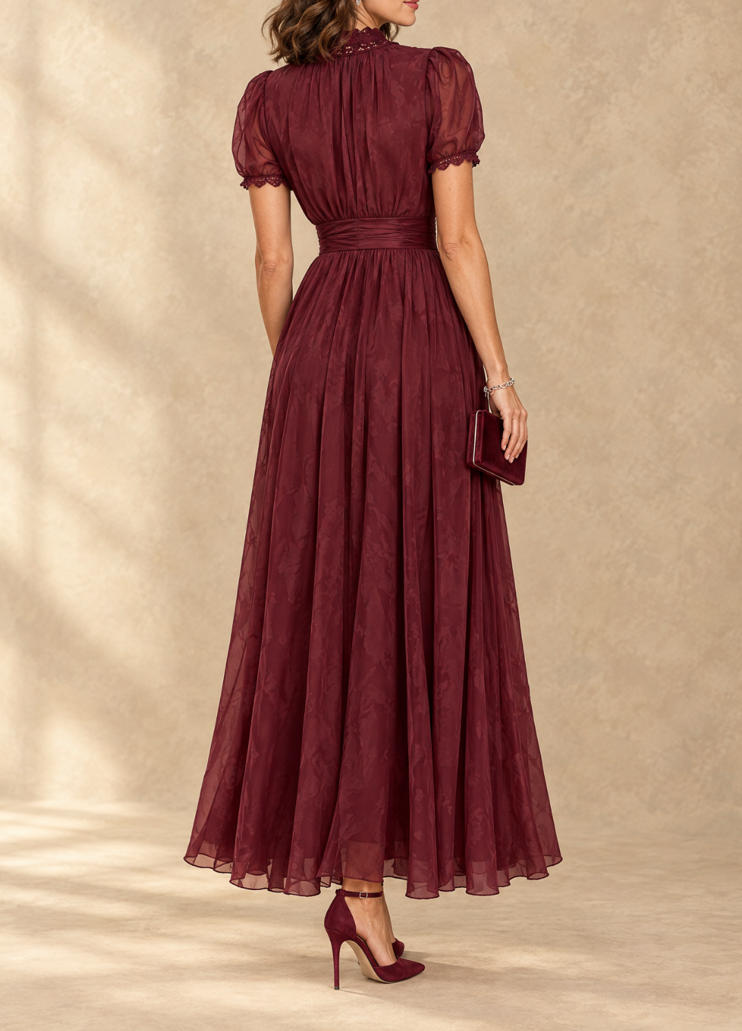 Elia | Robe longue froncée à encolure goutte