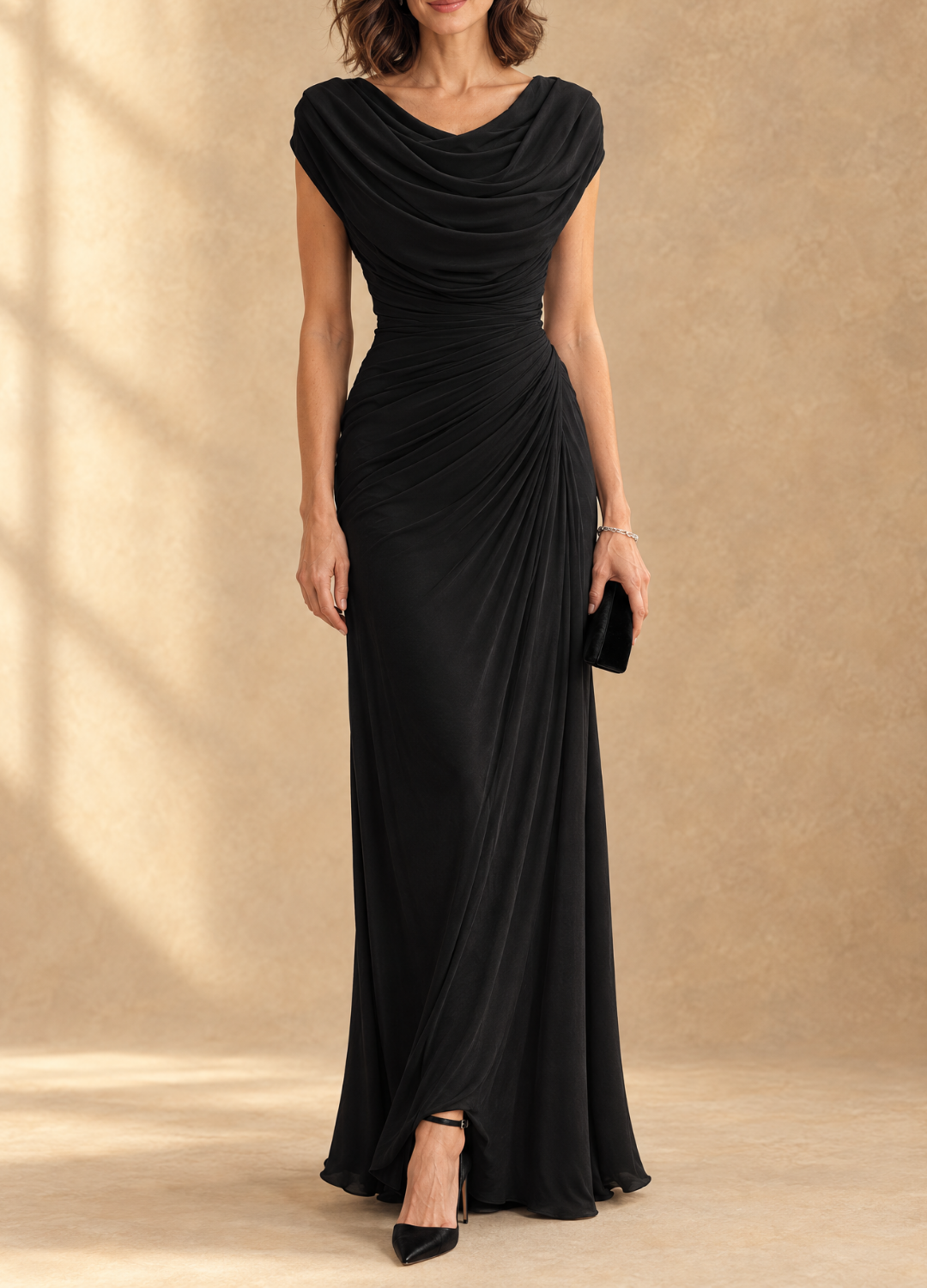 Cynthia | Robe longue drapée col bénitier