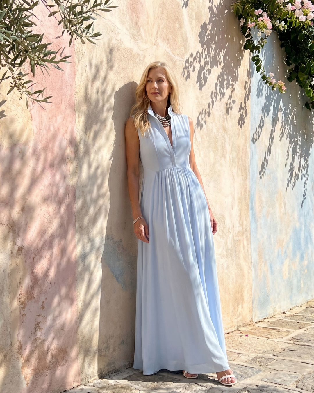 Virelia | Robe longue fluide sans manches à col