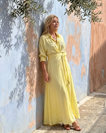 Zelith | Robe midi fluide à col, ceinturée, à manches longues