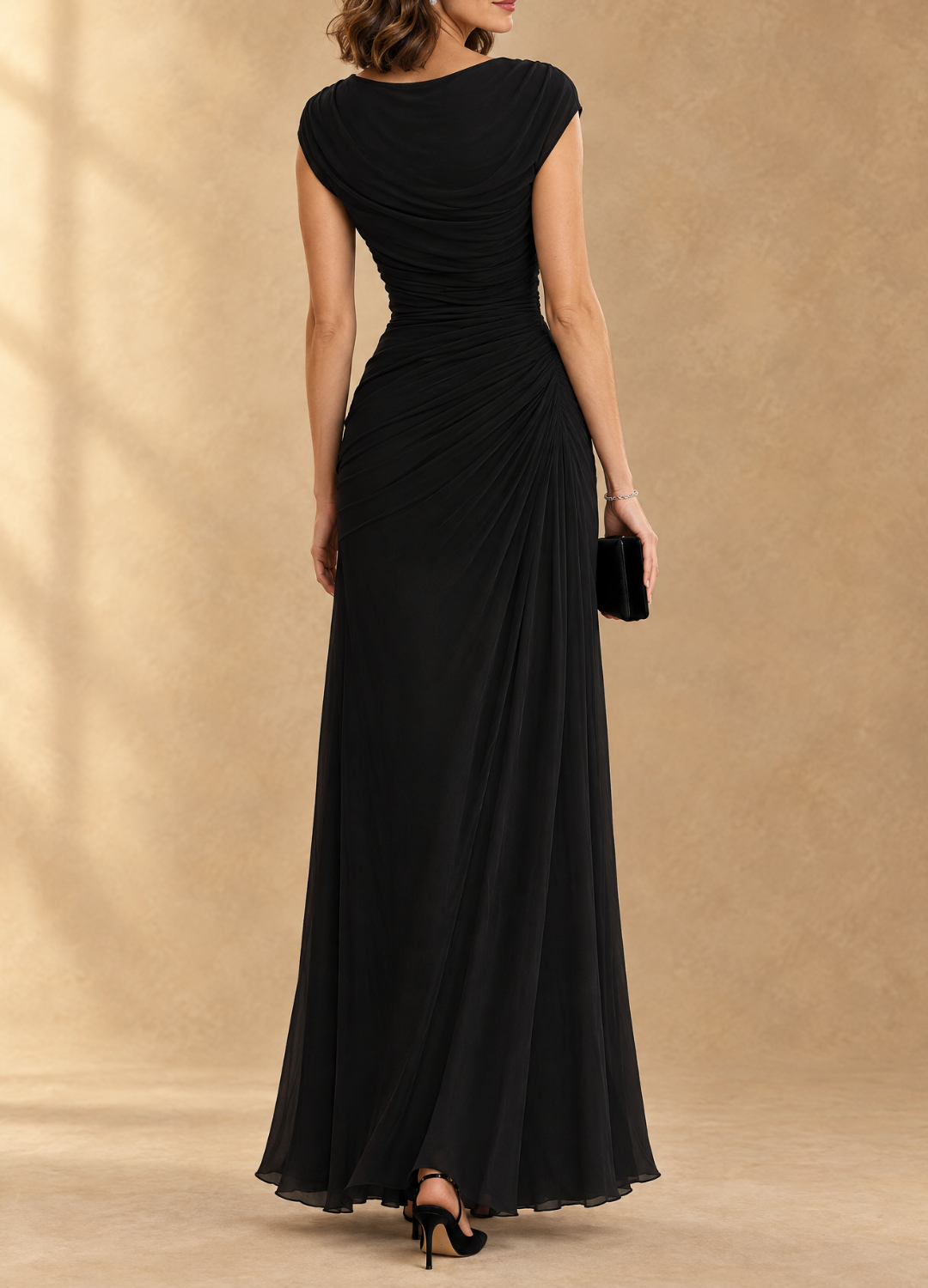 Cynthia | Robe longue drapée col bénitier