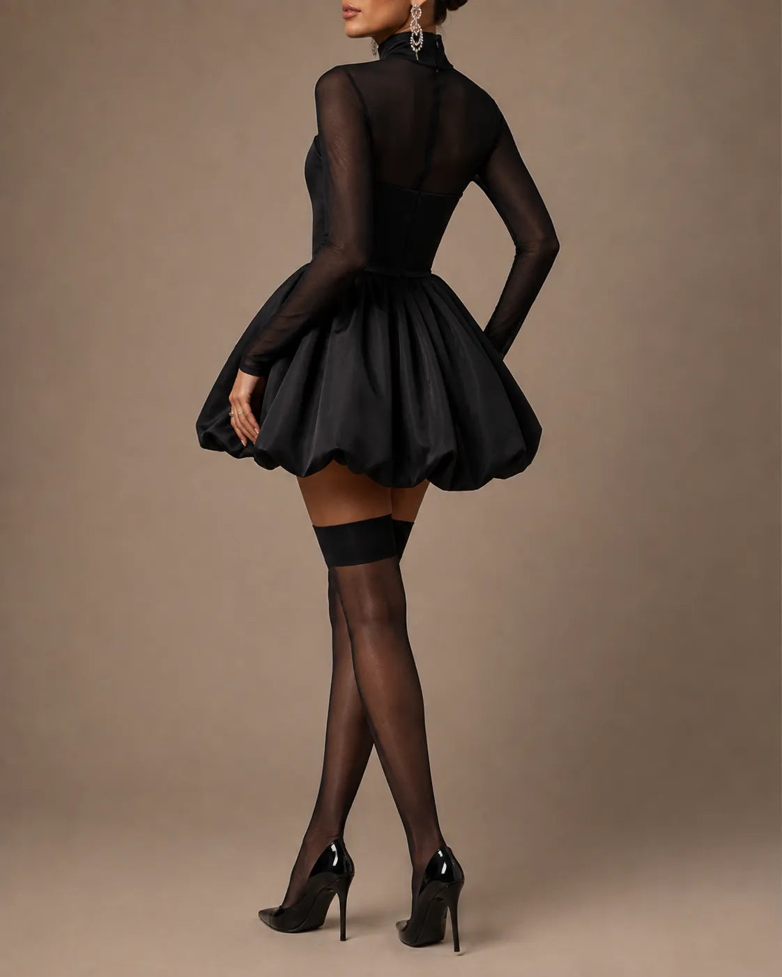 Vivienne | Mini Robe Bulle Transparente à Col Montant