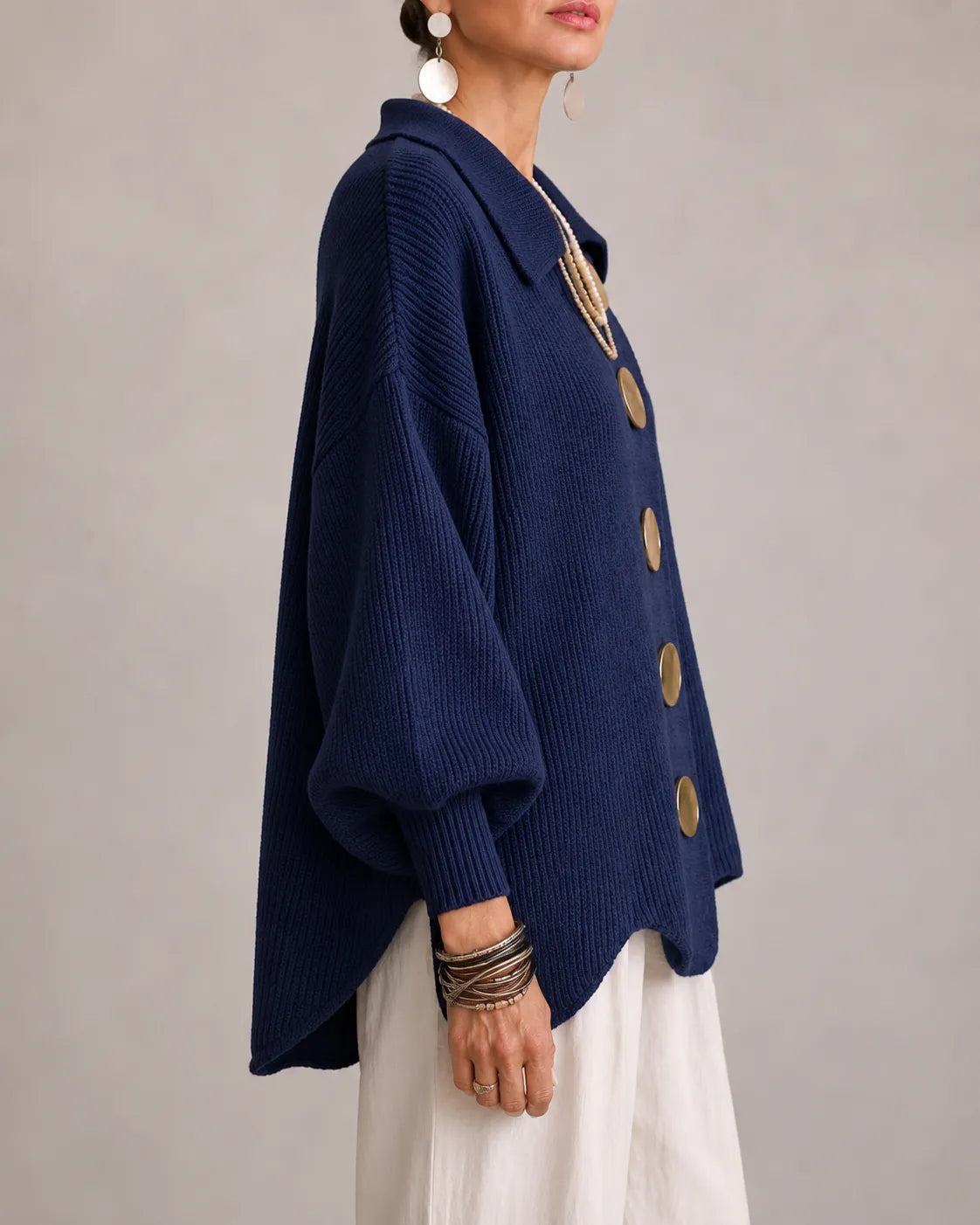 Elara | Cardigan oversize en maille à boutons