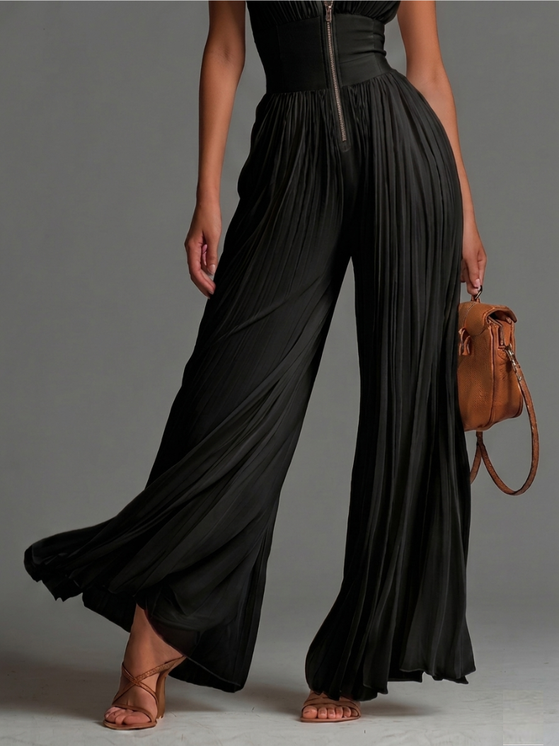 Ensemble Zsófia – En chiffon noir plissé • S1