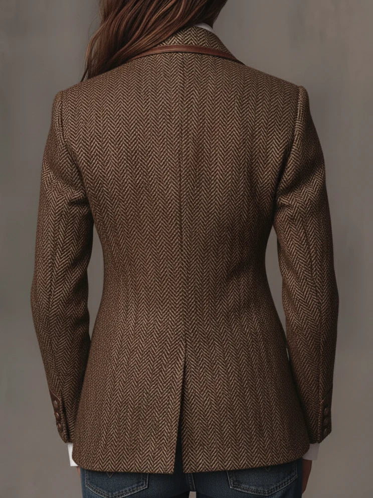 Blazer Tweed Chevron & Cuir à Empiècements Brodés — Pièce Statement