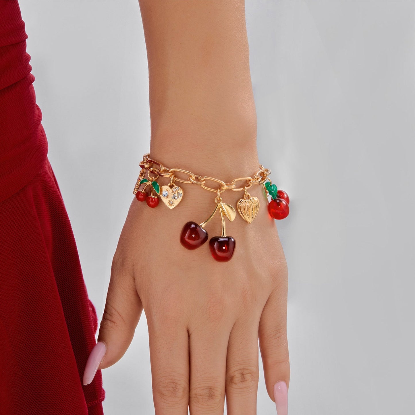 Bracelet à breloques rouge cerise