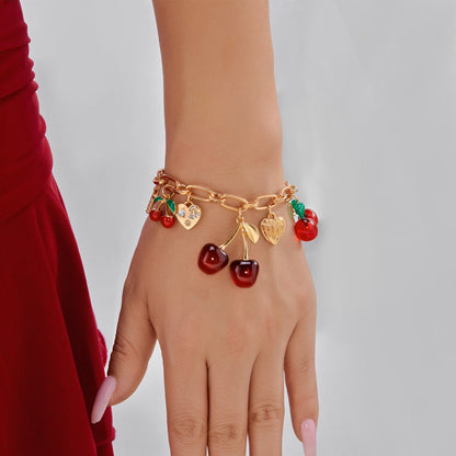 Bracelet à breloques rouge cerise