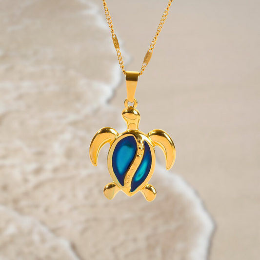 CHANTAL | Collier tortue dorée et opale bleue