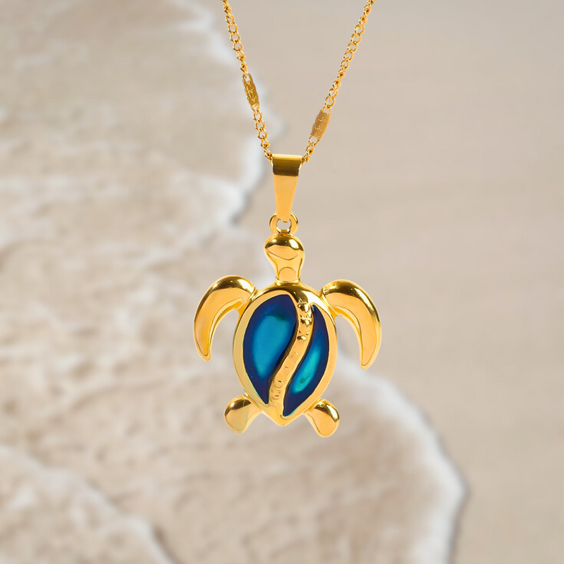 CHANTAL | Collier tortue dorée et opale bleue