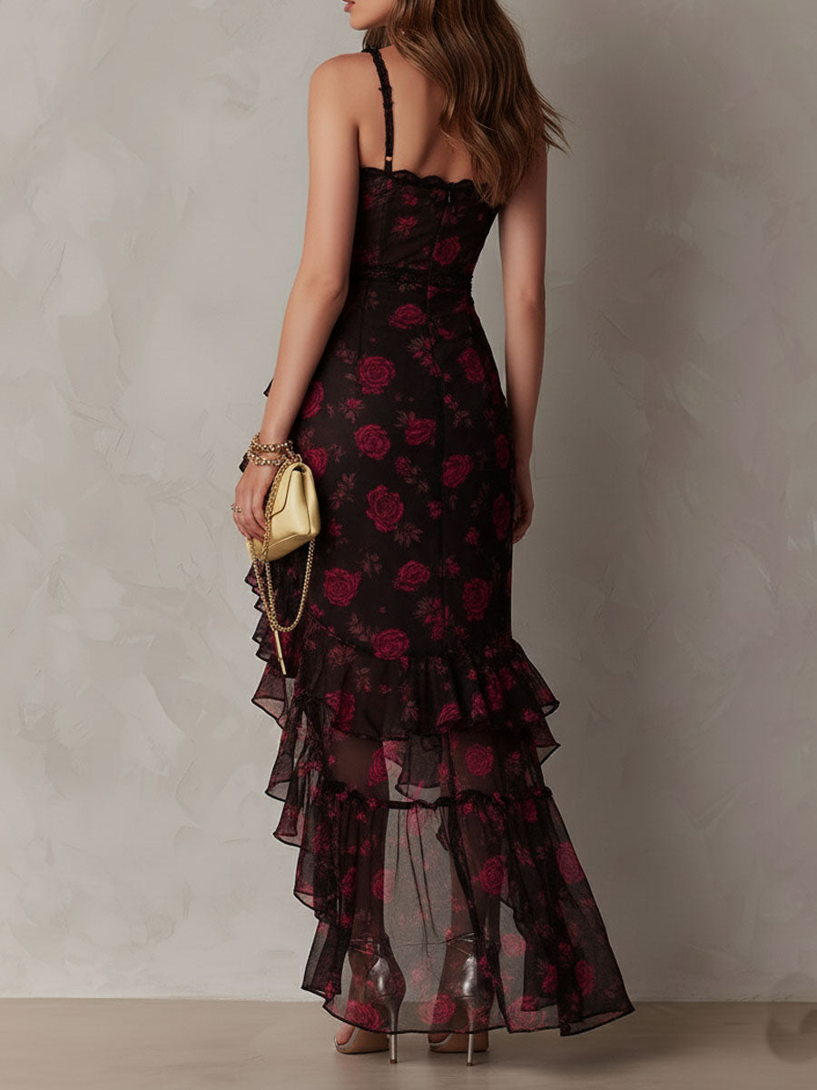 Robe chic noire et rouge à fleurs, froncée, à ourlet volant