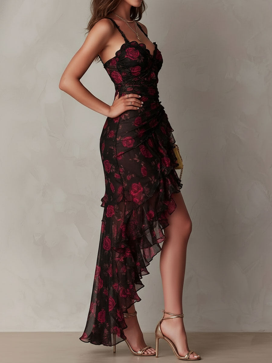 Robe chic noire et rouge à fleurs, froncée, à ourlet volant