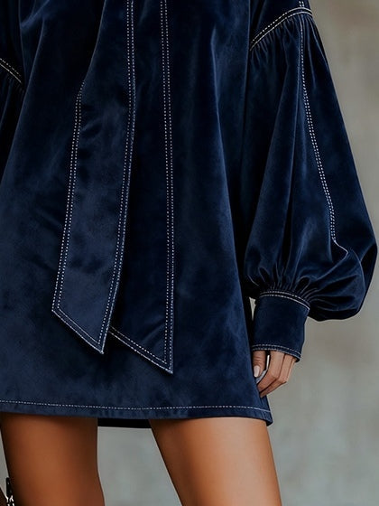 Trinidad | Robe courte en velours à nœud