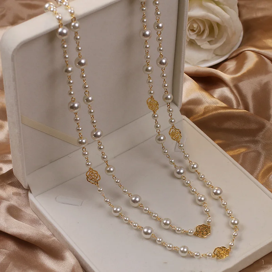 DOROTEA | Collier élégant de perles dorées