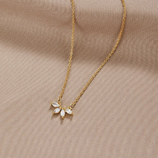 LAUREL | Collier feuille de cristal dorée