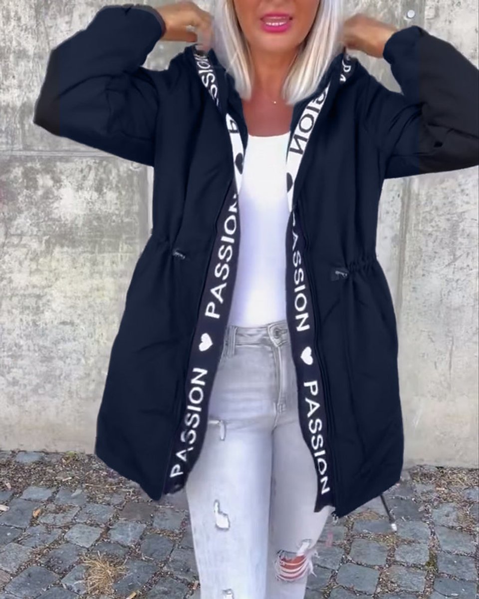 Camila | Parka mi-longue à capuche et cordon de serrage