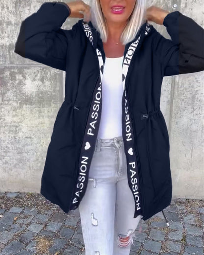 Camila | Parka mi-longue à capuche et cordon de serrage
