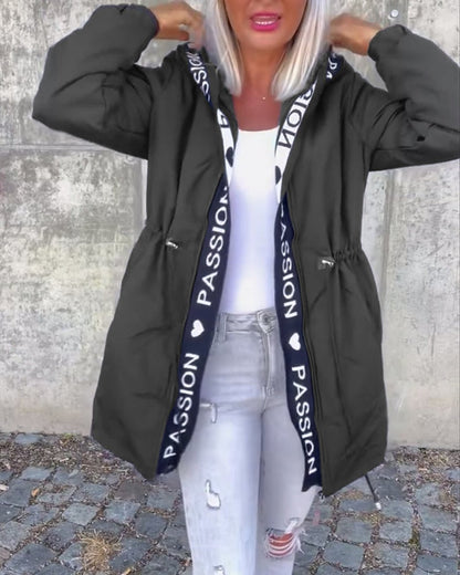 Camila | Parka mi-longue à capuche et cordon de serrage