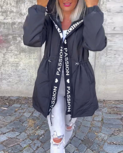 Camila | Parka mi-longue à capuche et cordon de serrage