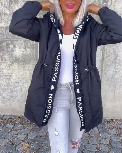 Camila | Parka mi-longue à capuche et cordon de serrage