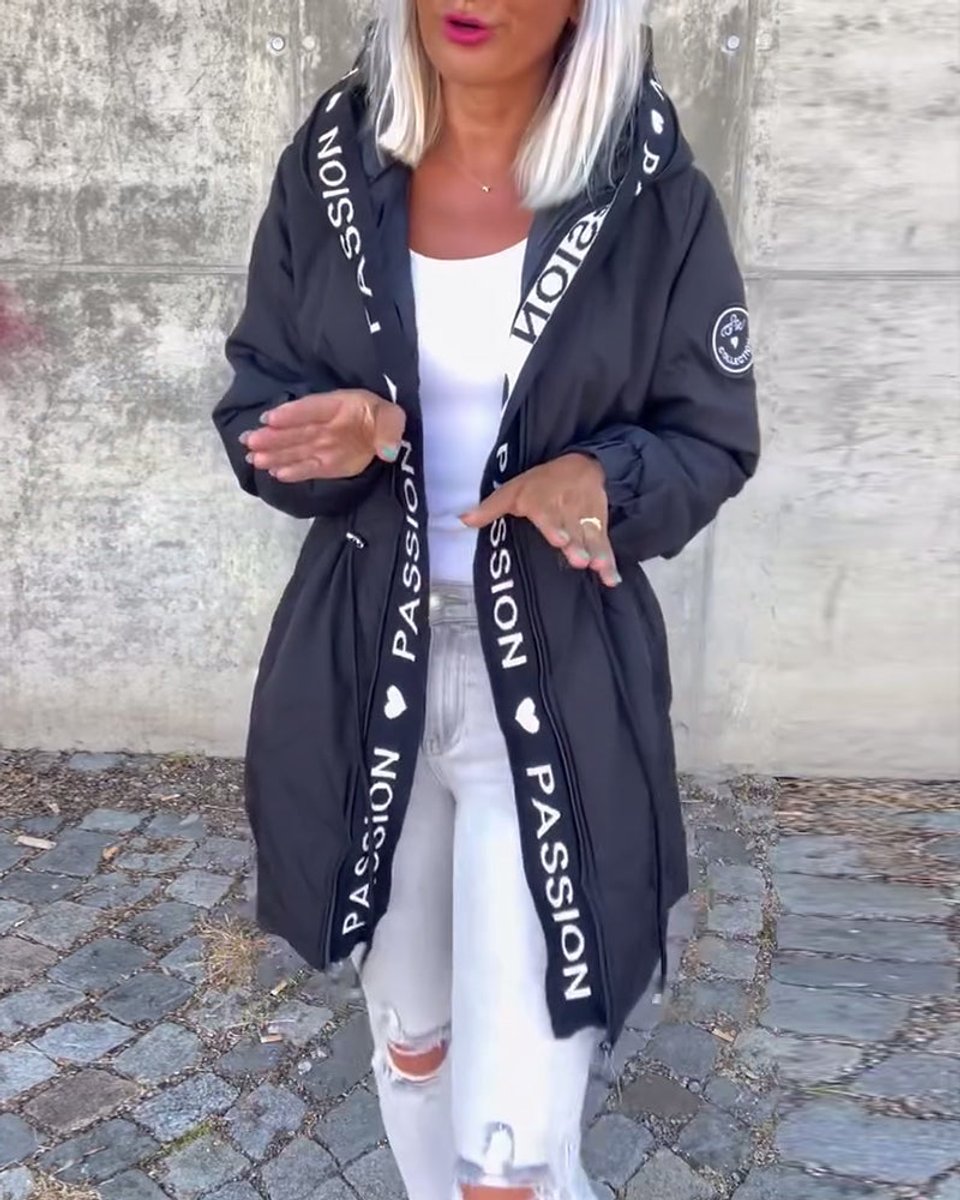 Camila | Parka mi-longue à capuche et cordon de serrage